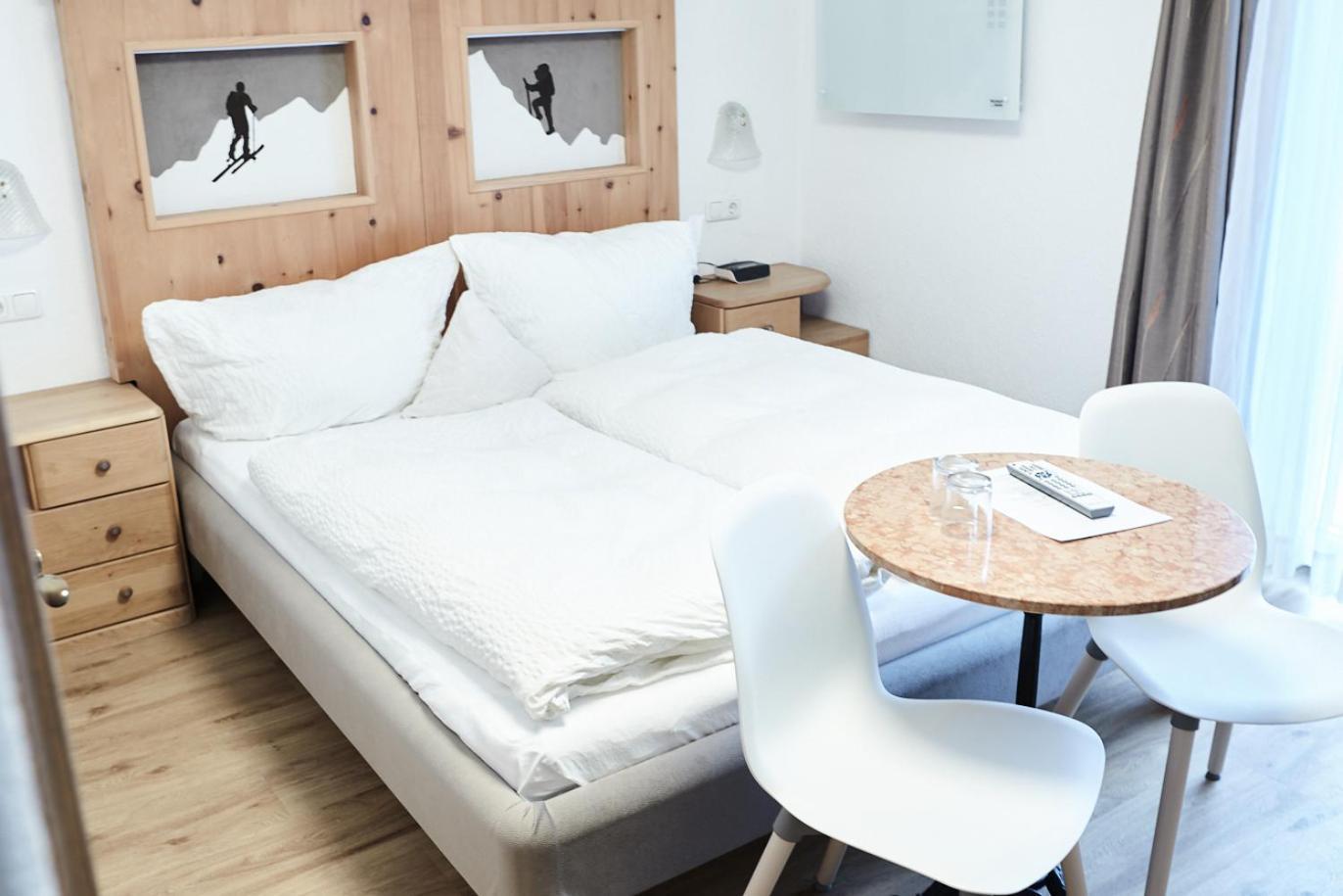 Haus Sepp Gruber Hotel Sankt Anton am Arlberg Ngoại thất bức ảnh